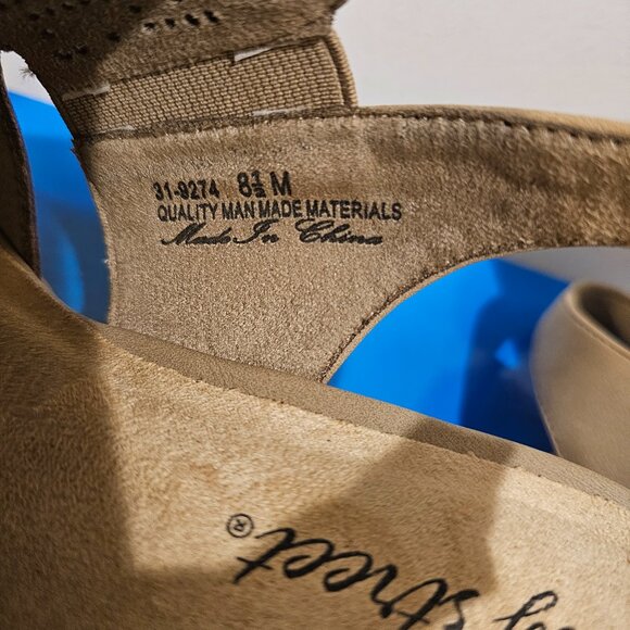 Easy Street sandals - Zelma -  size 8.5 - Picture 6 of 10